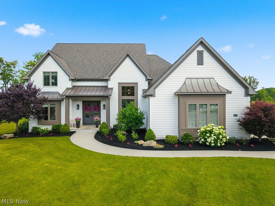 1st image of 7032 Emerson Cir NW