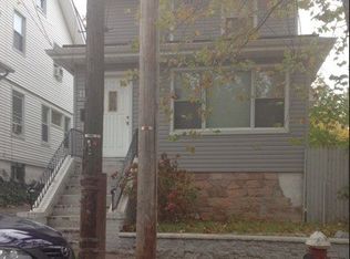 18 Coursen Ct, Staten Island, NY 10304