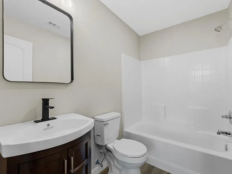 2020 Bagby Ave #A — Photo 3