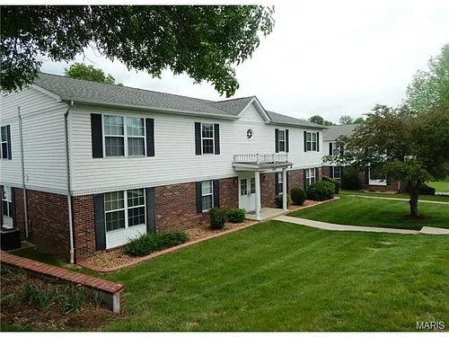 244 Carriage Ct Photo 1