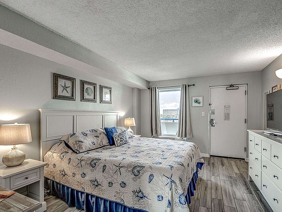 4th image of 2300 N Ocean Blvd. #1033