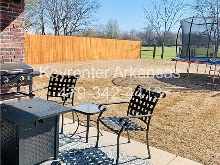 438 N Otoe St — Photo 32