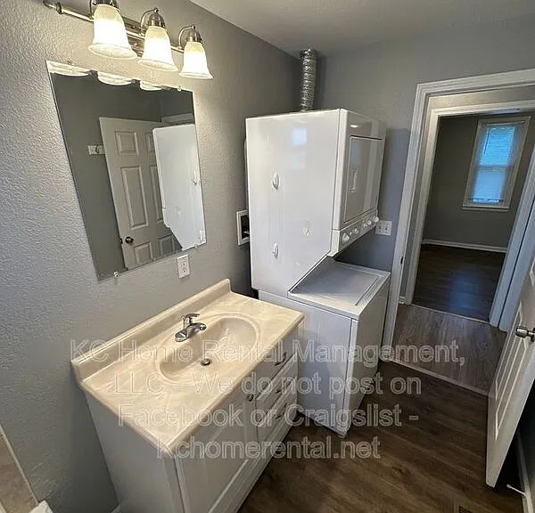 4045 S Minnie St — Photo 24