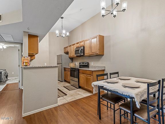 5th image of 1385 W University Ave Unit 211