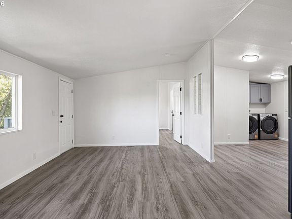 3rd image of 2600 NE 205th Ave Unit 31