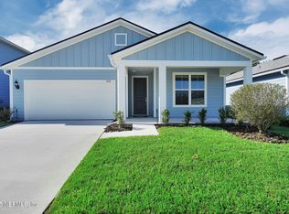 3518 Americana Dr, Green Cove Springs, FL 32043