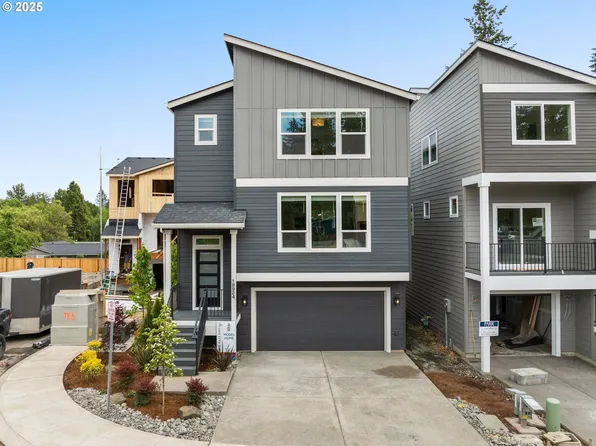 18939 SW Hazelwood Ln #L-8, Beaverton, OR 97078