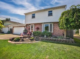 3474 Dickens Rd, Blasdell, NY 14219