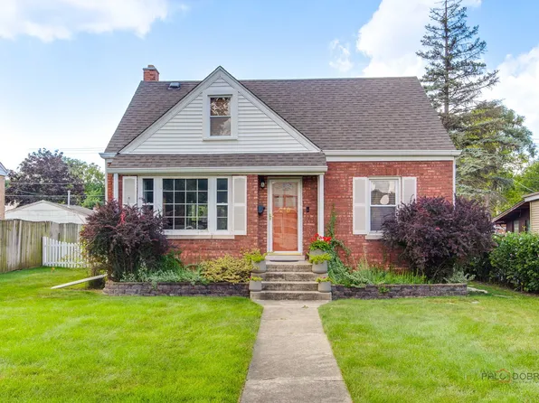 218 S Addison St, Bensenville, IL 60106