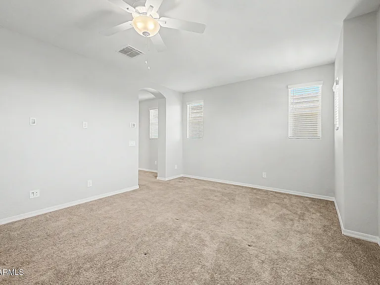 2511 S Entwistle St — Photo 16