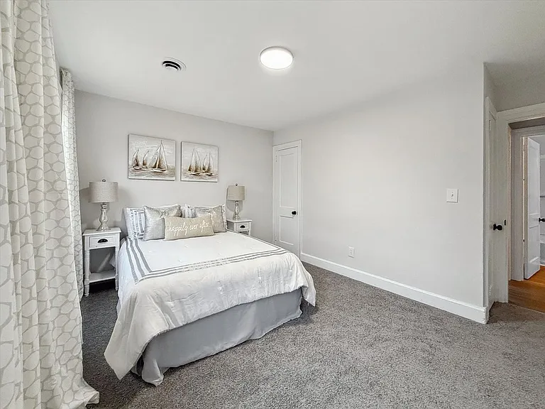 428 Hampton Roads Ave — Photo 26