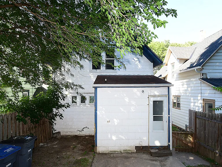 355 Lincoln Ave — Photo 32