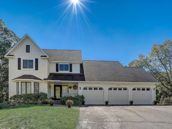 6855 Jeremy Ct, Eden Prairie, MN 55346