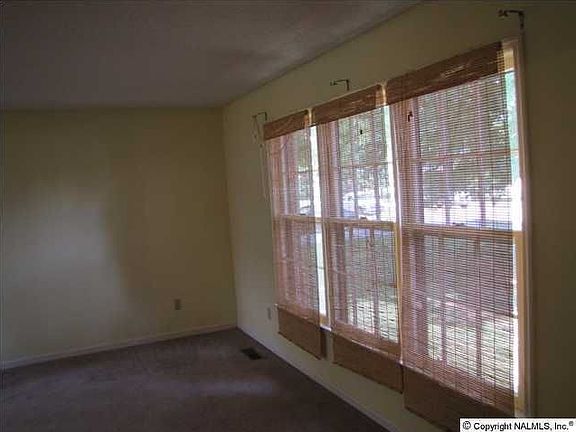 3rd image of 2115 Bideford Dr SW