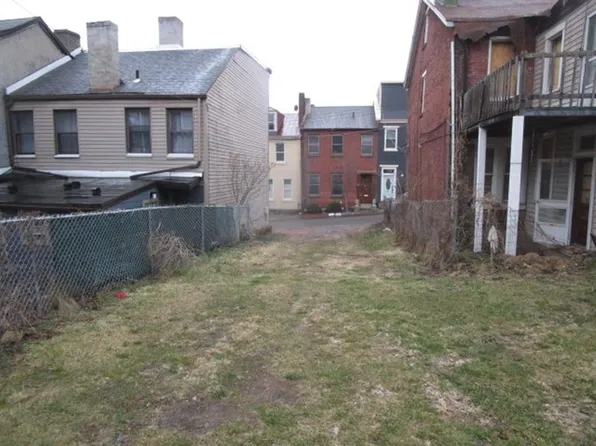 1424 Boyle St, Pittsburgh, PA 15212