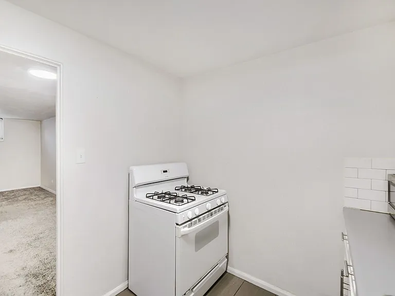 2505 S University Blvd — Photo 8