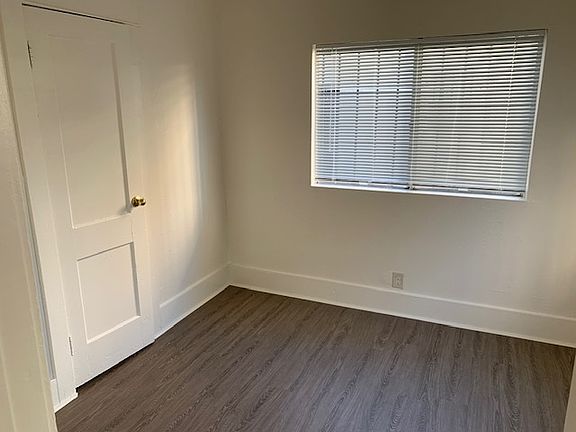 5th image of 719 W 47th St #4