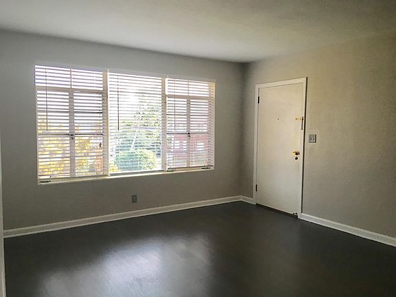 Sunny, large liv rm, new paint, blinds, refinished hardwood 