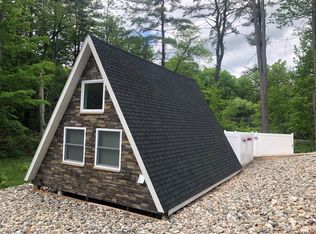 89 Pilot Knob Rd, Kattskill Bay, NY 12844