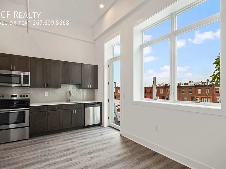 1705 Jackson St #11 — Photo 2