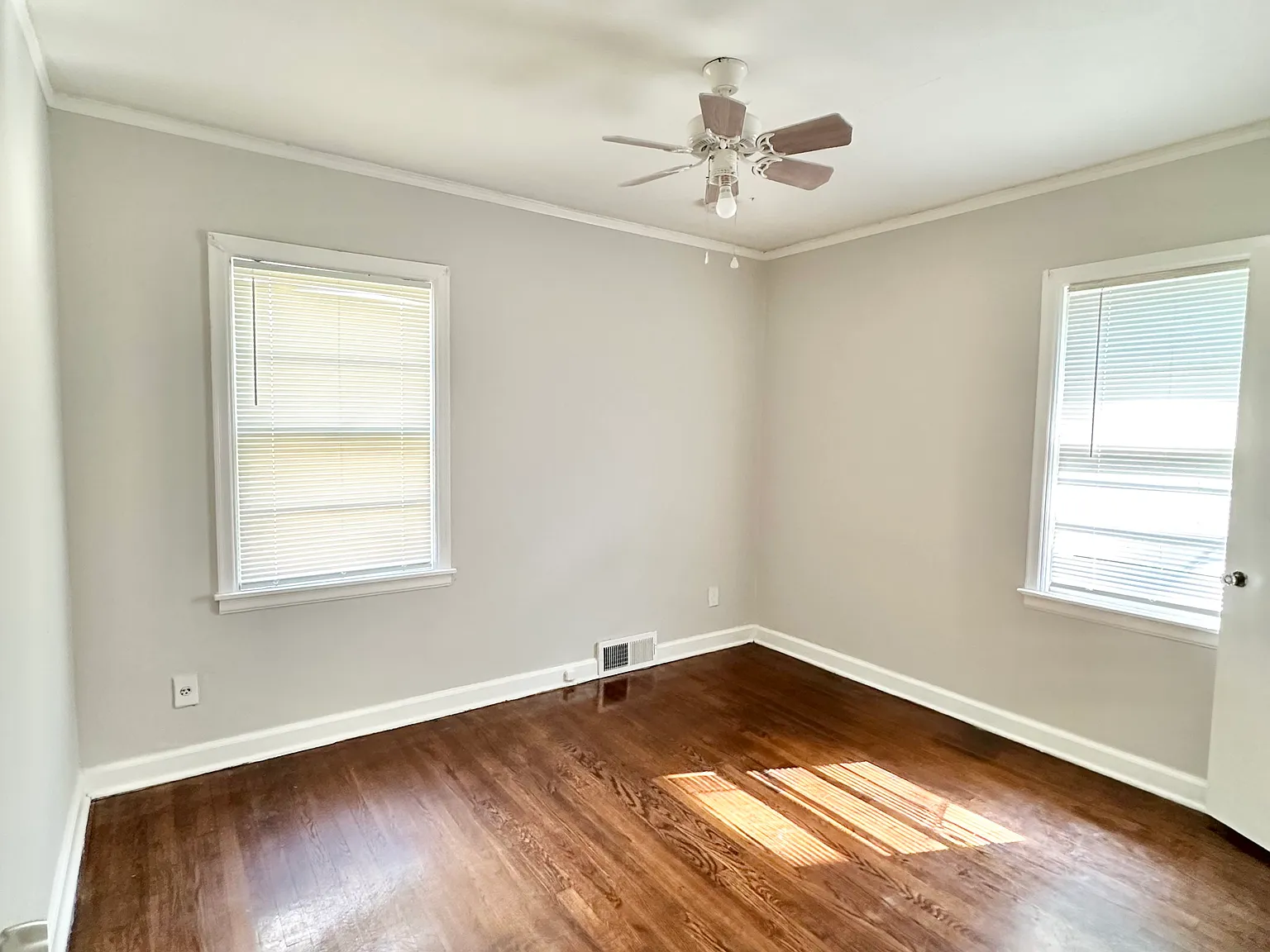 3 bed, 1332 sqft, $1,500 — Photo 3
