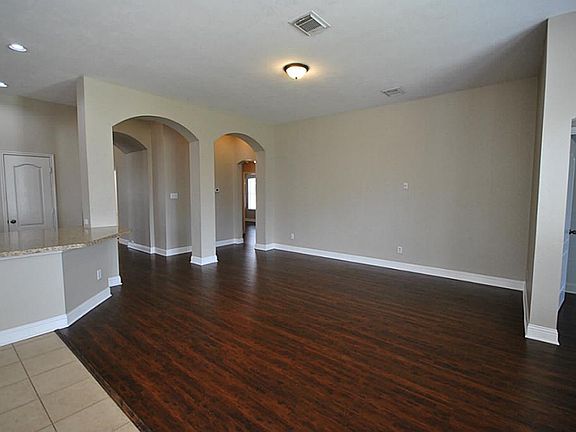 3rd image of 18930 Cluster Oaks Dr