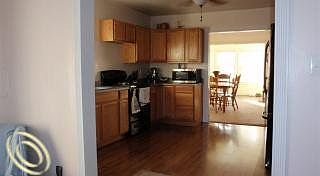 3rd image of 1515 S Schuman St