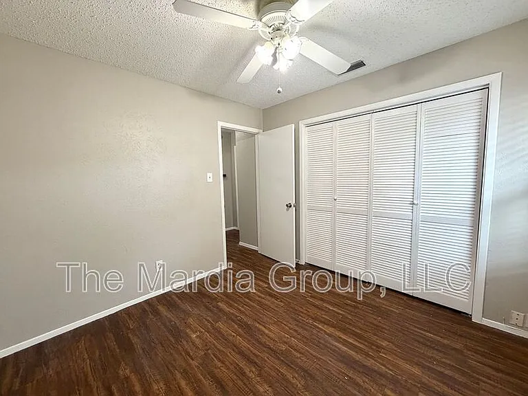 1506 Whiteoak Dr — Photo 19