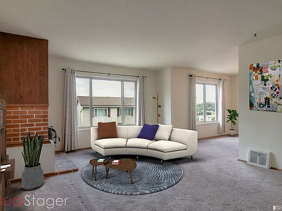 4th image of 215 Canyon Dr