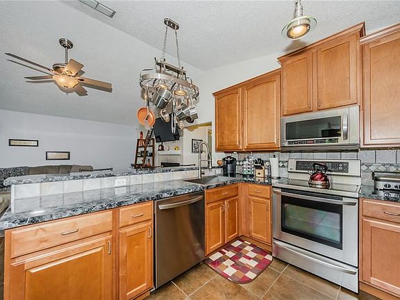 3rd image of 6410 70th Ave N