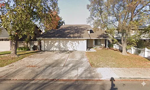 2109 Bridgewood Way Photo 1