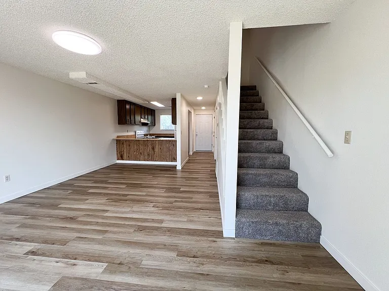 846 Homedale Rd — Photo 14