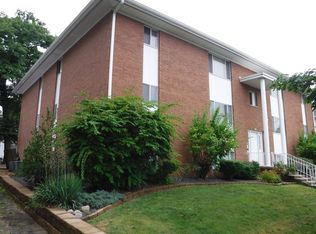 837 S. 5th St., Springfield, IL 62703