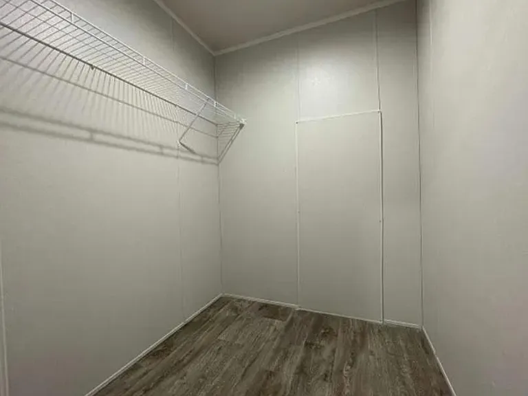 Unit Photo