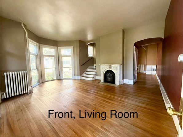 106 E Main St #106