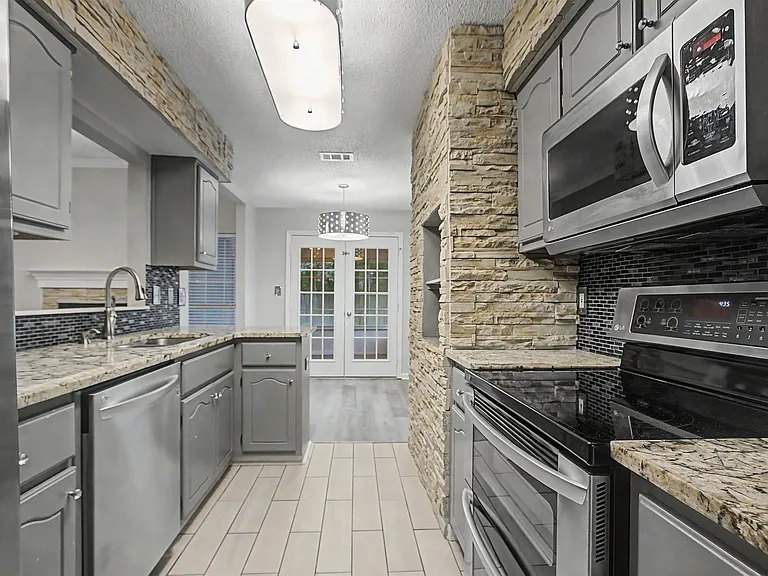 1850 Newman Ln — Photo 26