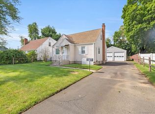 32 Goodwin St, East Hartford, CT 06108