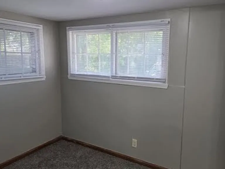 801 S Millwood Ave — Photo 16
