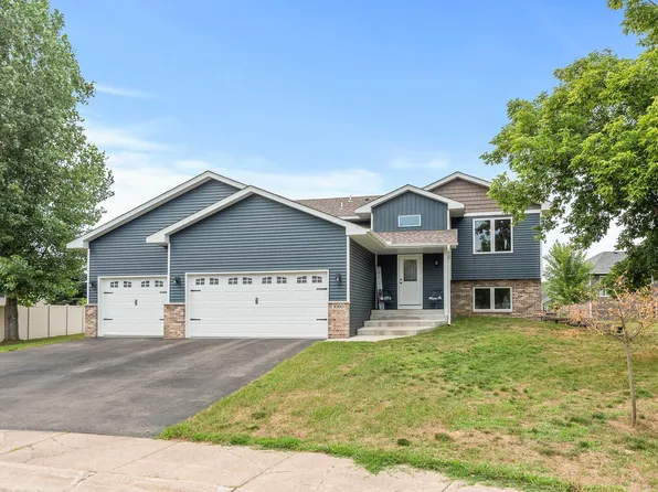 1060 243rd Cir NE, East Bethel, MN 55005