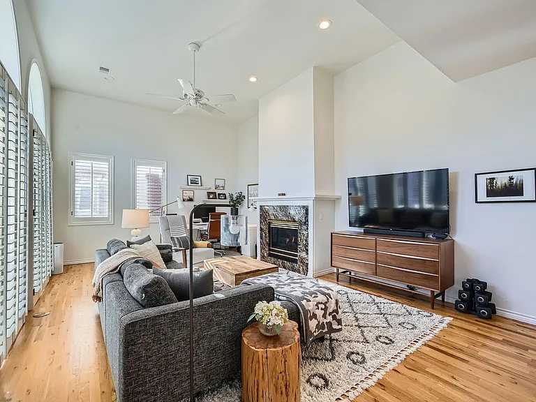3642 E Ellsworth Ave — Photo 5