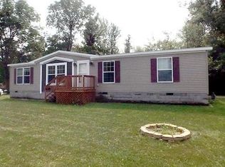 5993 Auburn St, Wolcott, NY 14590