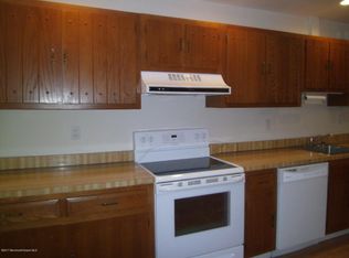 88 Arrowood Rd UNIT D, Manalapan, NJ 07726