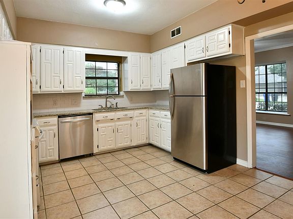 5th image of 8943 Camfield Way St