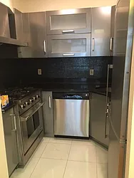 Rented by Kinyu Realty