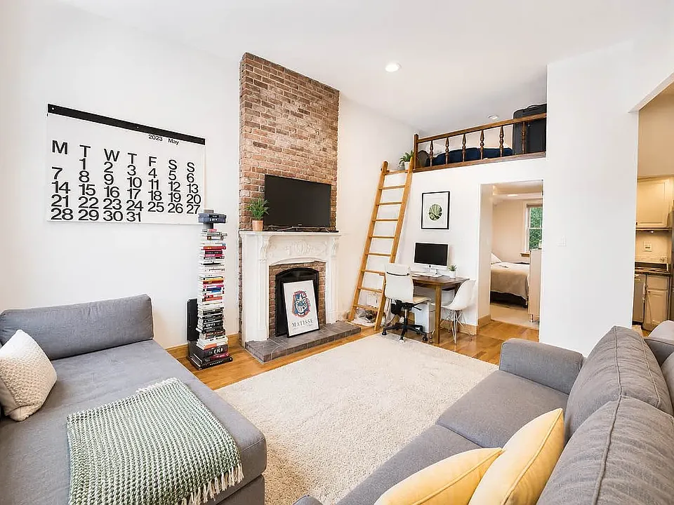 67 W 73rd St #1F