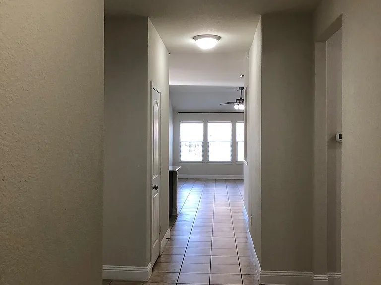 2001 Suzanne Kelli Dr — Photo 4
