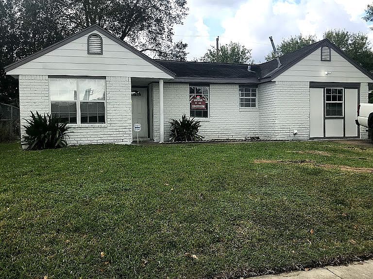 1st image of 14310 White Heather Dr