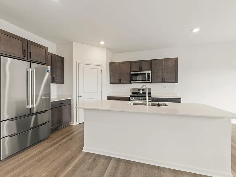 13713 S Sanibel St — Photo 4