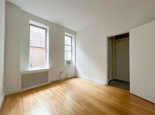 202 E 21st St #D2, New York, NY 10010