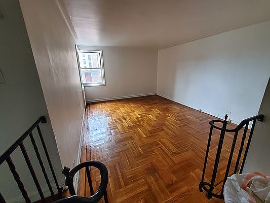 5th image of 100 Winthrop St APT 4H